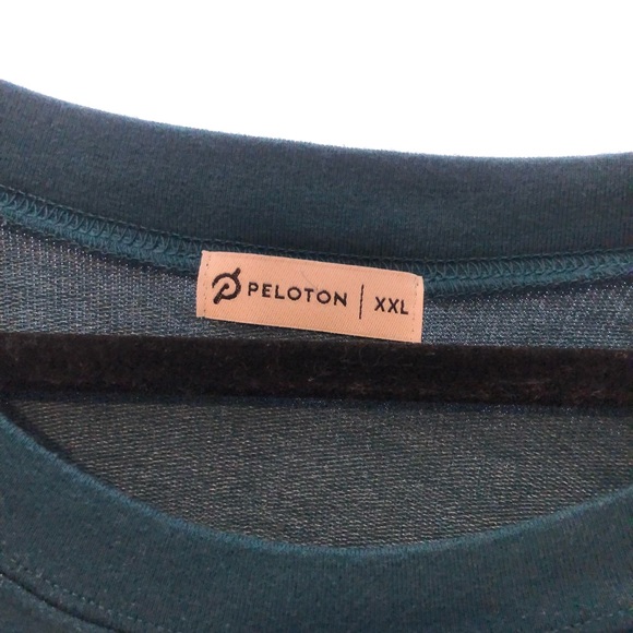 Peloton Pullover Sweatshirt size XXL embroidered logo crew neck stars green blue - Picture 3 of 5